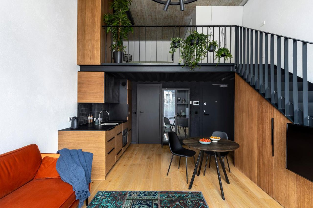 Ferienwohnung Stylish Loft With Terrace Paupys, Old Town Wilna Exterior foto
